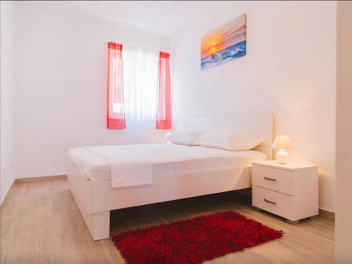 House Karlo Apartments Omiš Esterno foto