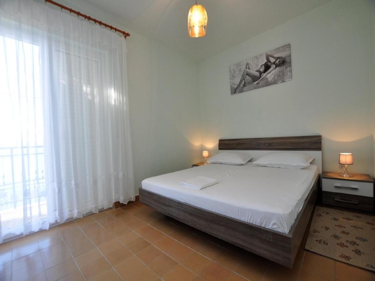 House Karlo Apartments Omiš Esterno foto